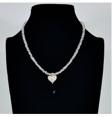 Бусы-чокер алмазное стекло белое  подвеска белое сердце 3*4мм