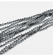 Нить гематит серебряный ромб рамка 8*8мм