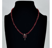 Бусы-чокер алмазное стекло красное подвеска красное сердце 3*4мм