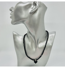 Бусы-чокер алмазное стекло черное подвеска черное сердце 3*4мм