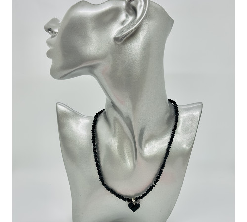 Бусы-чокер алмазное стекло черное подвеска черное сердце 3*4мм