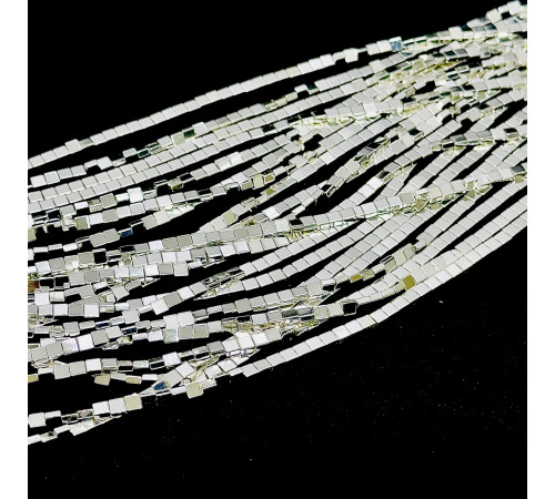 Нить гематит белый квадрат 4*4мм